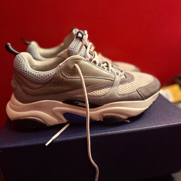 Dior white and blue Sneakers Modern Low-Top Design - Picture 3 of 8